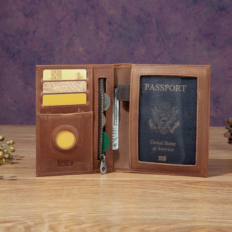 Fashionable Unisex Mad  Leathe - đánh giá và giá Travel Accessories Passport Holder